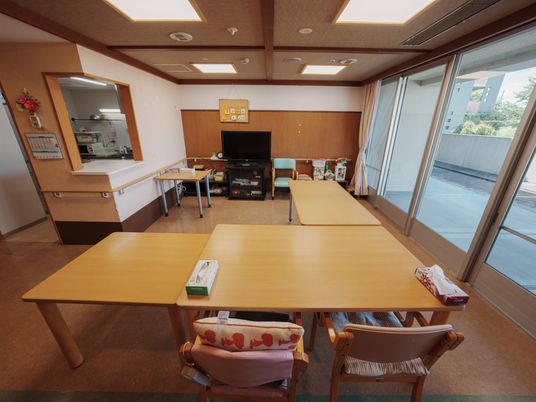 自然光が入るリビング