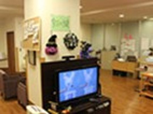 共有スペーステレビ前