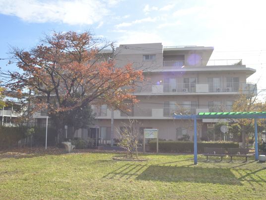 立派な施設の外観