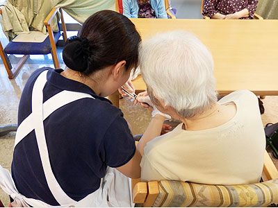 親身なサポートの様子