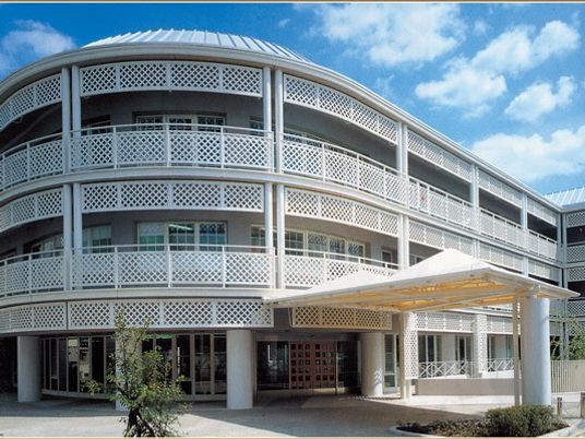 外観の建物正面  