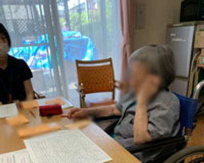 面会対応の様子エントランス