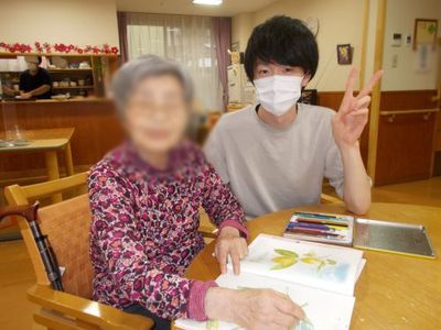 入居者とスタッフの交流