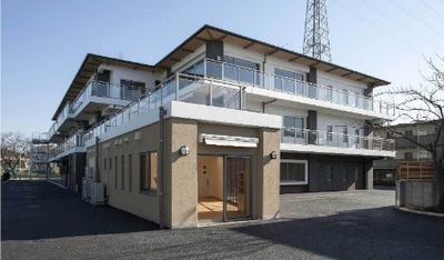 広いベランダの建物外観