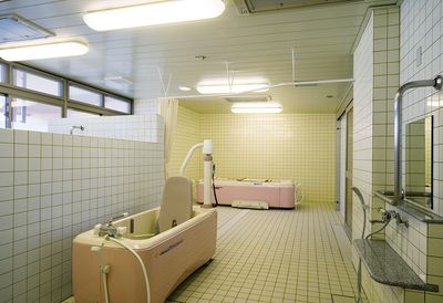 ゆったり安全な浴室