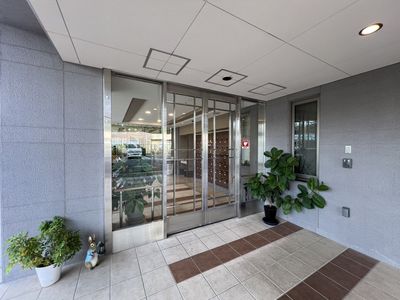 明るいエントランス