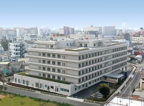 広々とした建物の外観