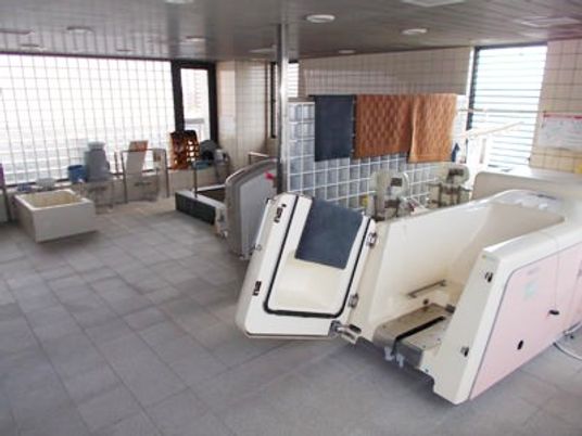 設備の整った浴室