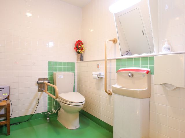 バリアフリーのトイレ設備