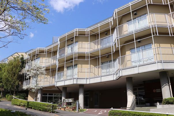 明るい外観の居住施設
