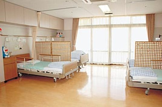 光が差し込む居室