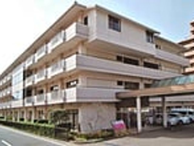 3階建ての建物外観 外観 自然光がたっぷり入る、3階建ての建物。快適に過ごせる施設です。