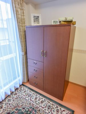整理された居室の家具