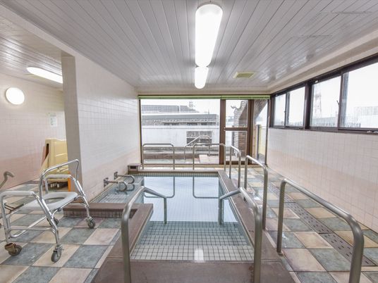  バリアフリー浴室設備 