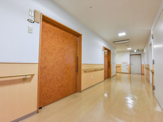  清潔感ある廊下  
