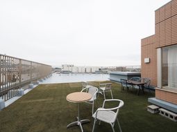 屋上テラスの余暇空間