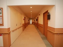 清潔感ある廊下