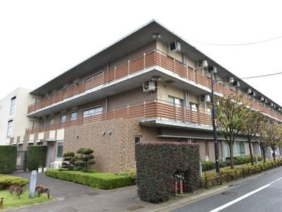 清潔感のある明るい外観