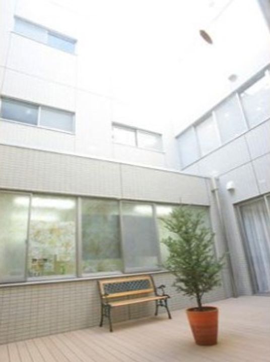 清潔な中庭の風景
