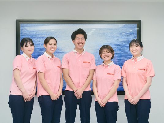 元気なスタッフの集合