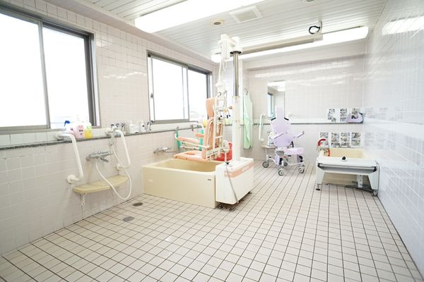 浴室の清潔な設備