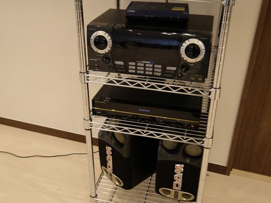 オーディオシステムの棚