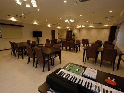 広々とした快適な食堂