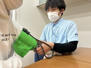 血圧測定中の様子