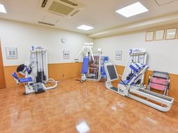 訓練機器が整った部屋