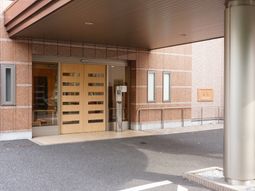 エントランスの外観