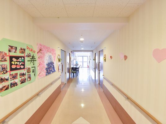 廊下に飾られた掲示物