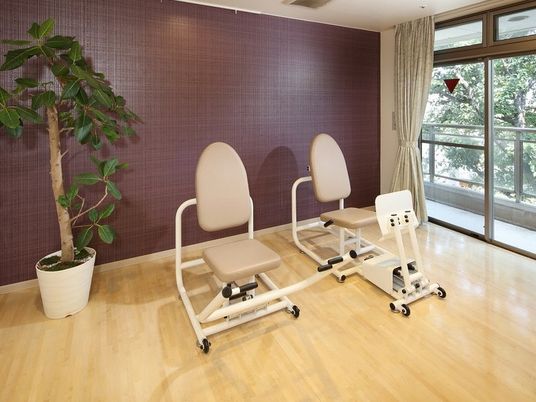 リハビリ室の椅子