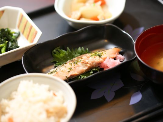和風の健康的な食事