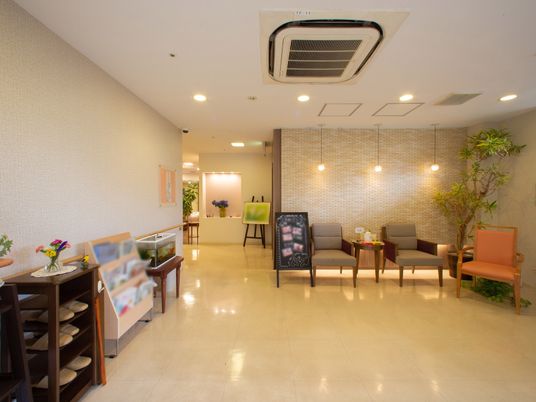 明るい空間の共有リビング