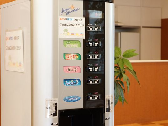 ウォーターサーバーと掲示物