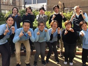 スタッフ集合の庭  