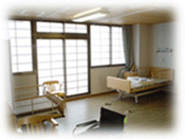 自然光が入る居室 居室 広々とした居室は、自然光が差し込みます。静かな時間をゆったりと過ごしやすい空間です。