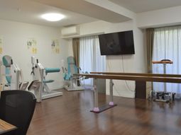 機能訓練機器のある部屋