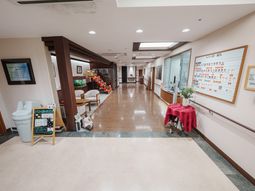 広々とした廊下