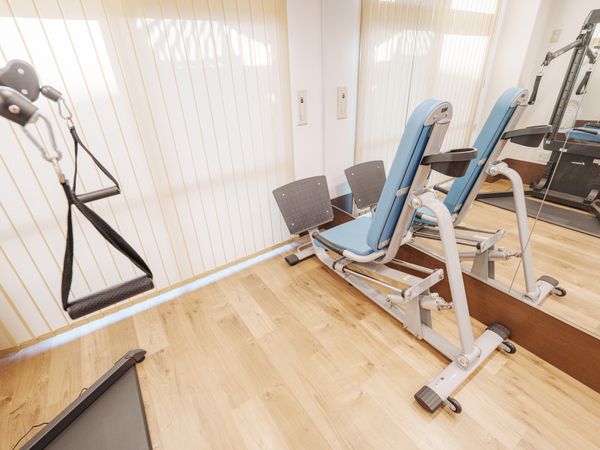 運動用具が備わった部屋