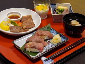 調理済みの夕食メニュー