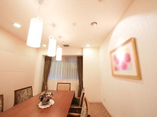 暖かみのある居室の一角