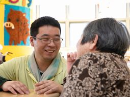 スタッフと利用者の会話