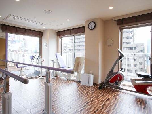 明るい機能訓練室