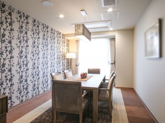 モダンデザインの食堂