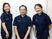 笑顔のスタッフ3人  