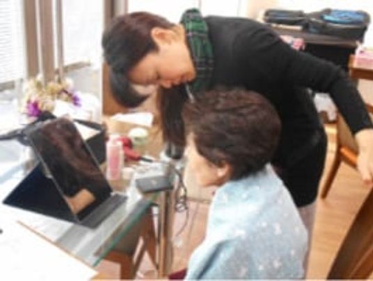 理美容が行われる室内
