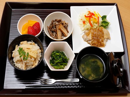 栄養バランスの取れた食事