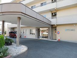 施設のエントランス風景