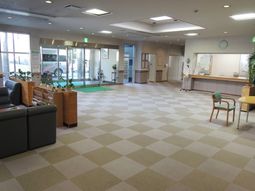 明るいエントランス空間